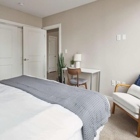 2Br Downtown Luxury Getaway Apartment ดีทรอยต์ ภายนอก รูปภาพ