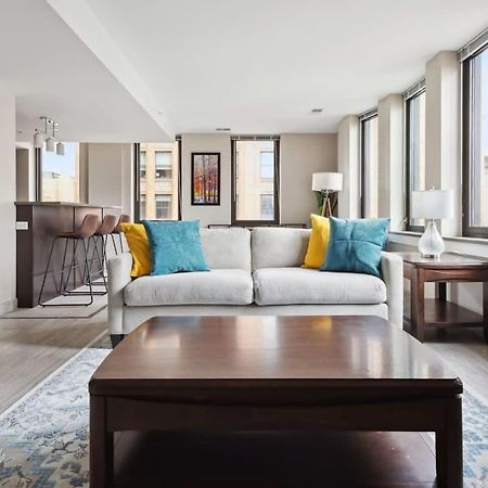 2Br Downtown Luxury Getaway Apartment ดีทรอยต์ ภายนอก รูปภาพ