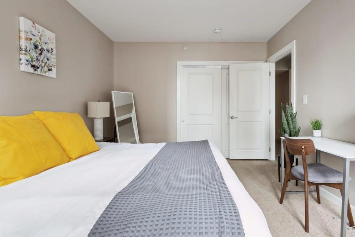 2Br Downtown Luxury Getaway Apartment ดีทรอยต์ ภายนอก รูปภาพ
