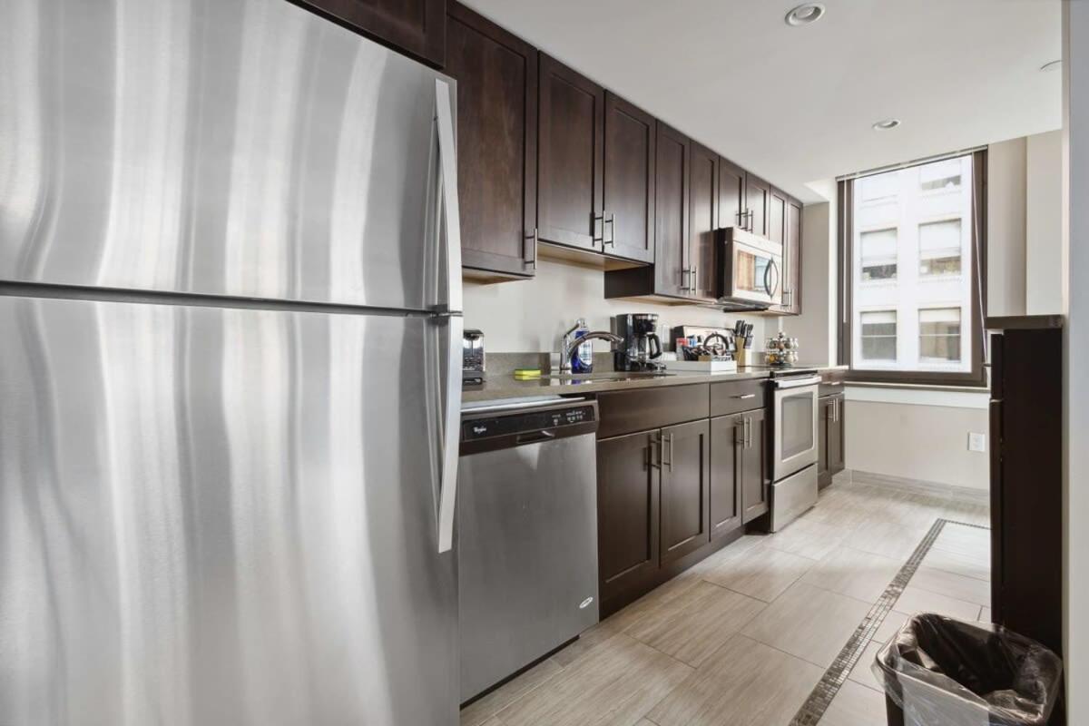 2Br Downtown Luxury Getaway Apartment ดีทรอยต์ ภายนอก รูปภาพ