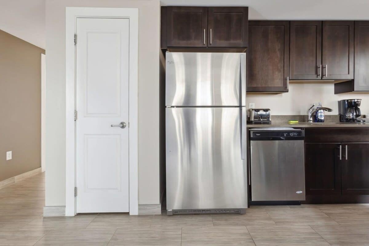 2Br Downtown Luxury Getaway Apartment ดีทรอยต์ ภายนอก รูปภาพ