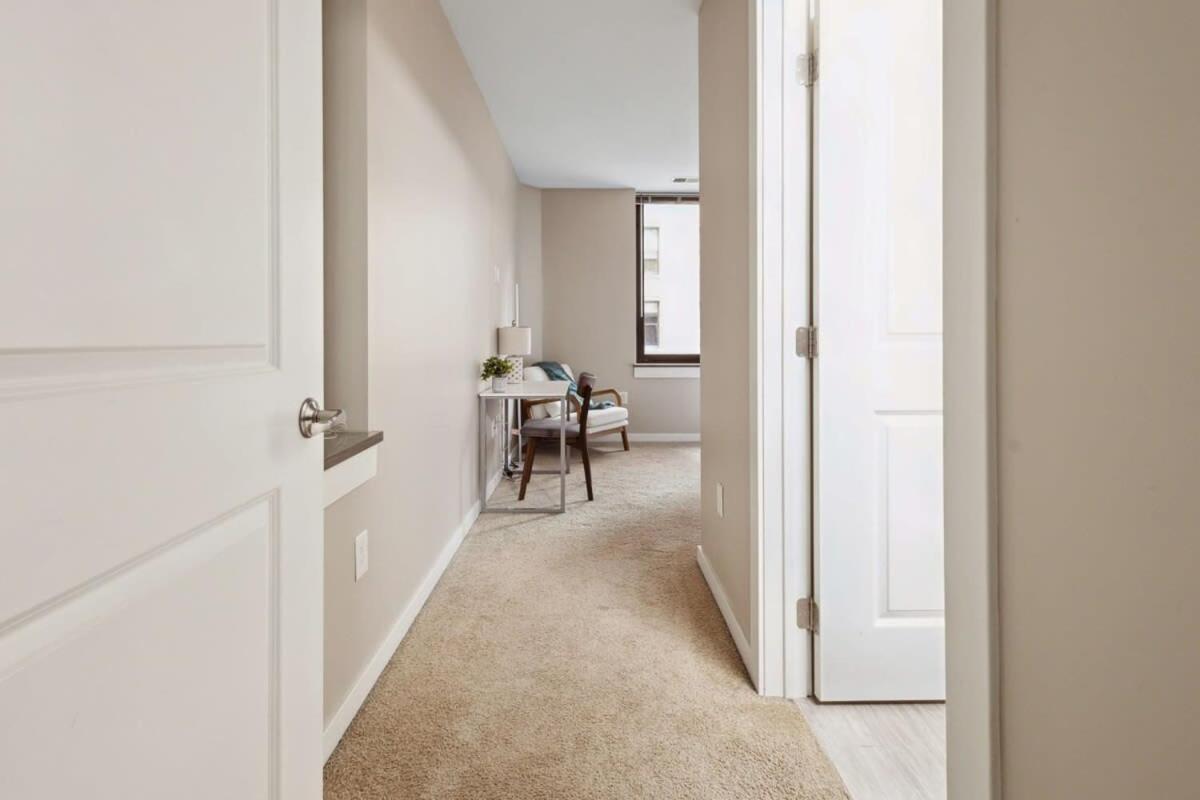2Br Downtown Luxury Getaway Apartment ดีทรอยต์ ภายนอก รูปภาพ