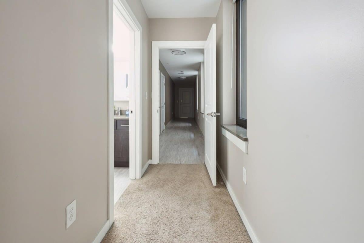 2Br Downtown Luxury Getaway Apartment ดีทรอยต์ ภายนอก รูปภาพ