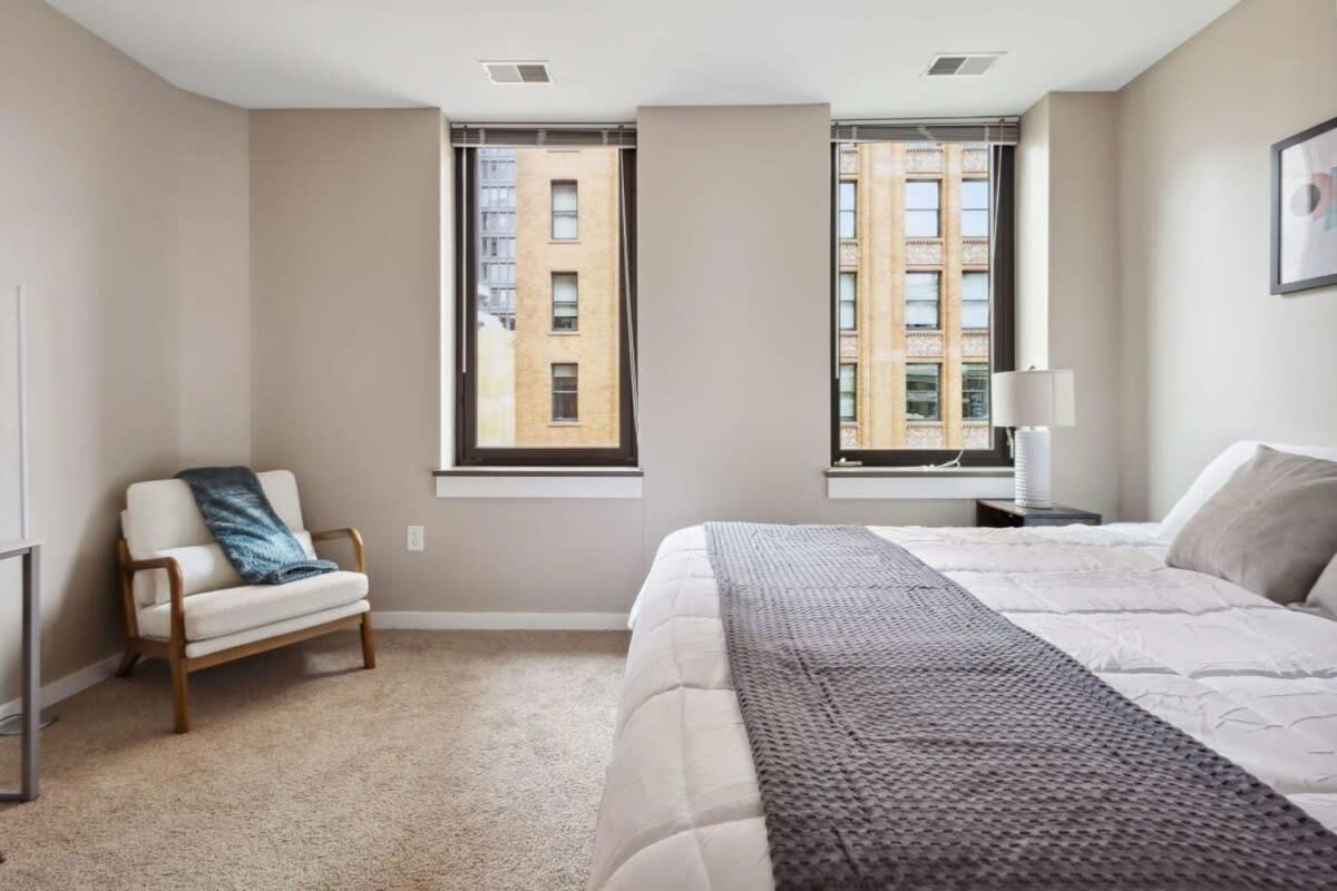 2Br Downtown Luxury Getaway Apartment ดีทรอยต์ ภายนอก รูปภาพ
