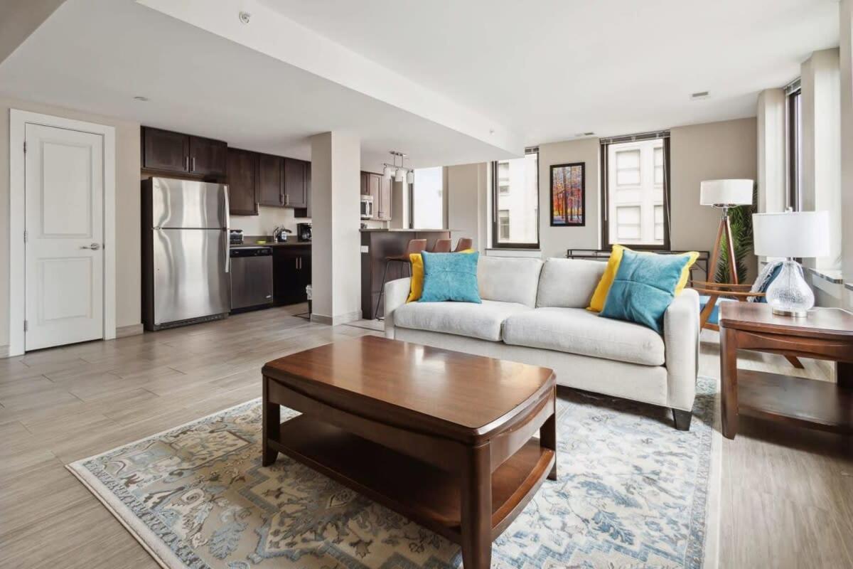 2Br Downtown Luxury Getaway Apartment ดีทรอยต์ ภายนอก รูปภาพ