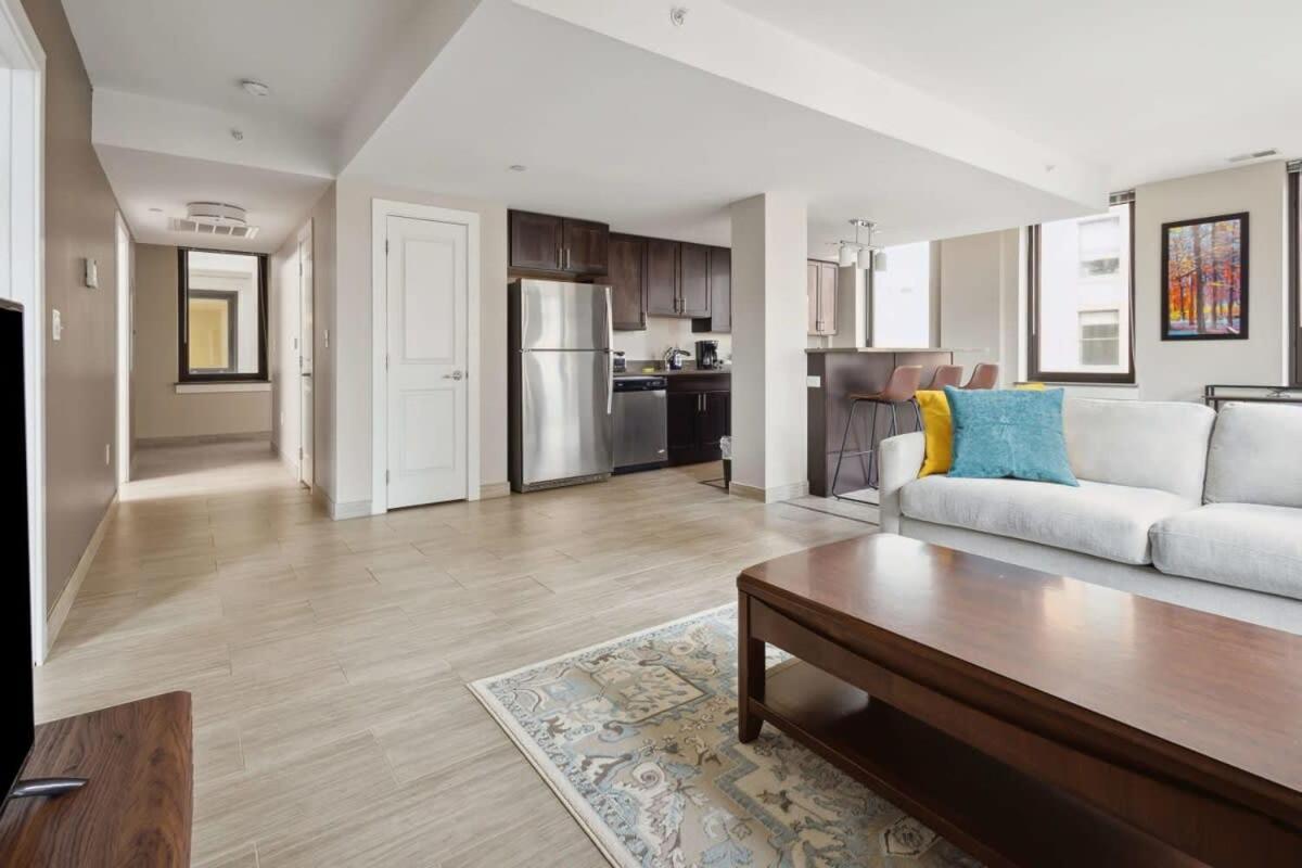 2Br Downtown Luxury Getaway Apartment ดีทรอยต์ ภายนอก รูปภาพ
