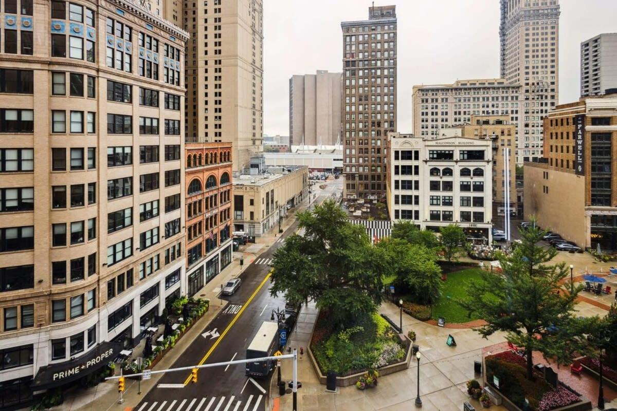 2Br Downtown Luxury Getaway Apartment ดีทรอยต์ ภายนอก รูปภาพ